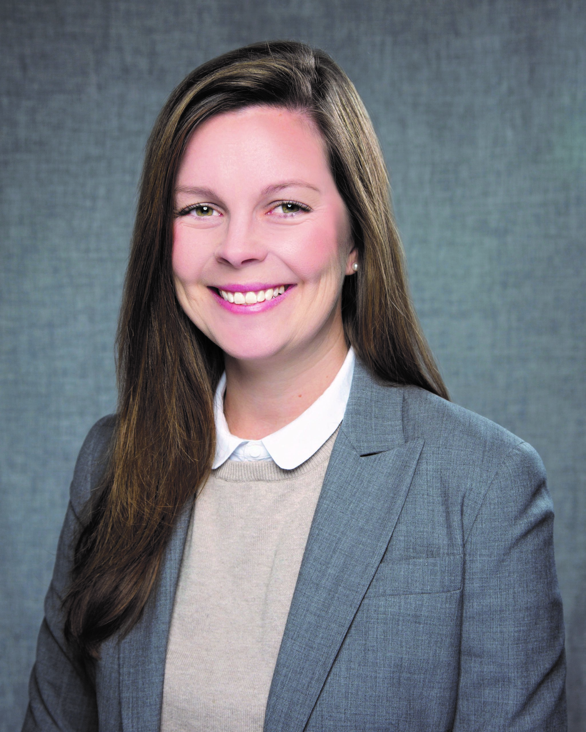 Anna Smith headshot